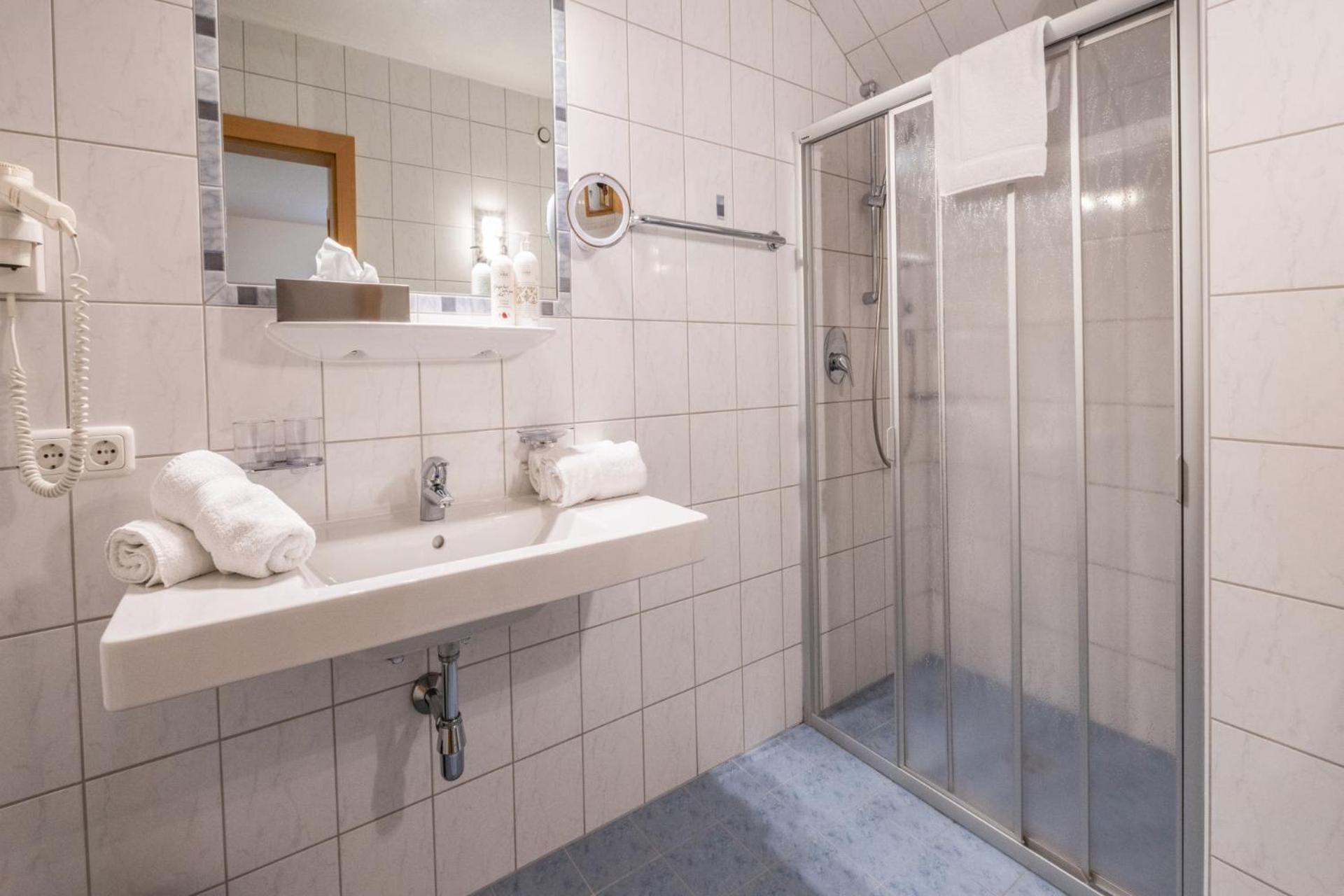 فندق Haus Waldhof ايشجل المظهر الخارجي الصورة